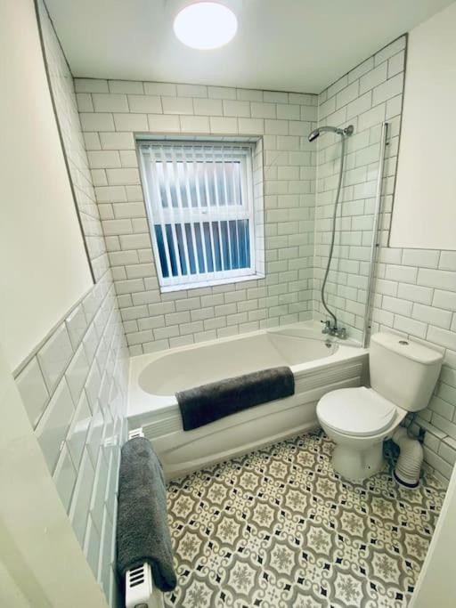 Apartment Goodison Lodge, With Free Parking